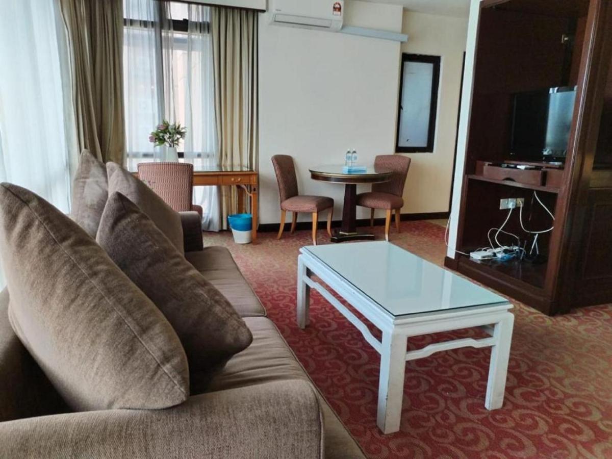 Suites At Times Square Kl *