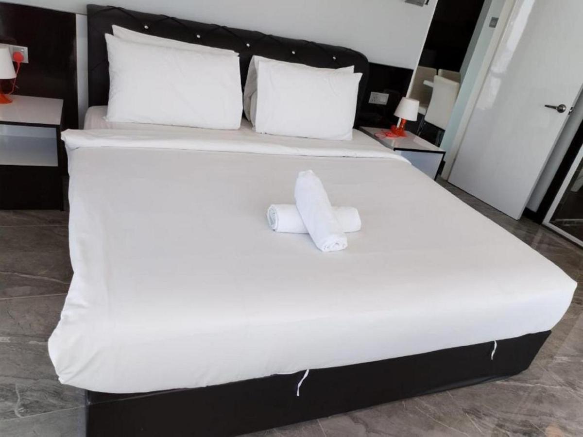Suites At Times Square Kl